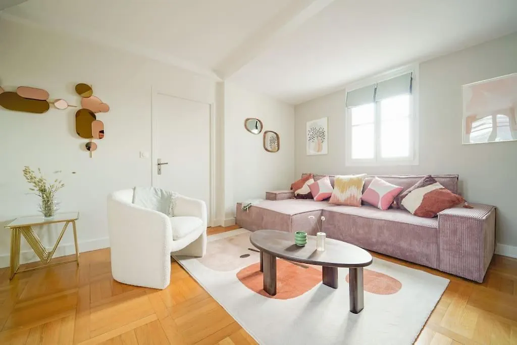 Appartement Haussmannien Paris 16Eme France