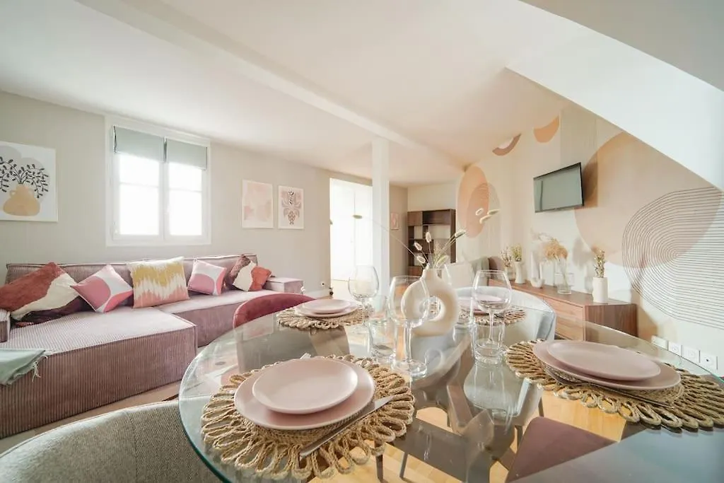 Appartement Haussmannien Paris 16Eme 0*,